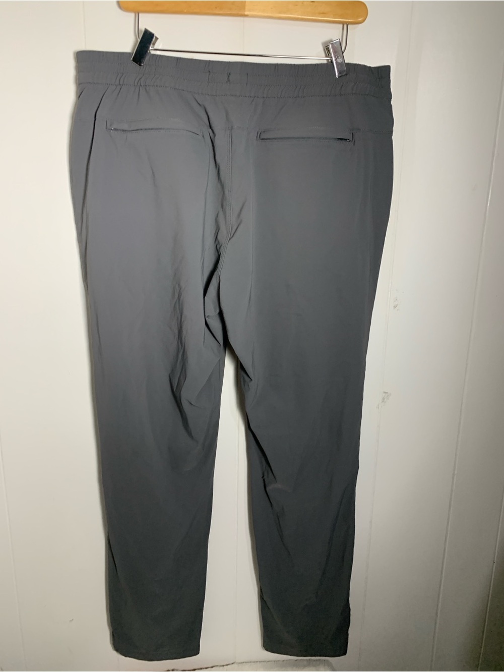 Women’s Gray Pants. Denver Hayes. Size 38/30. - Picture 2 of 10